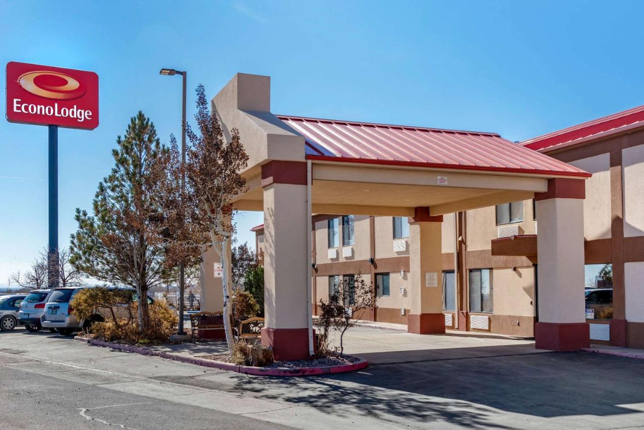Econo Lodge Πουέμπλο Εξωτερικό φωτογραφία