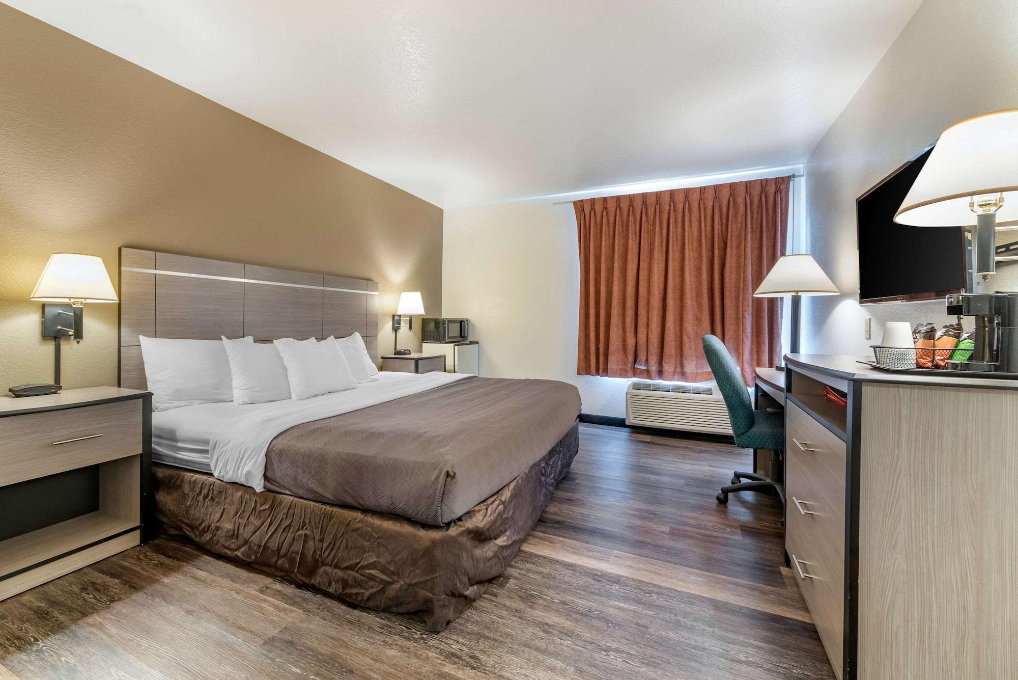 Econo Lodge Πουέμπλο Εξωτερικό φωτογραφία