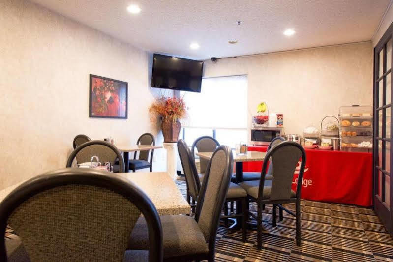 Econo Lodge Πουέμπλο Εξωτερικό φωτογραφία