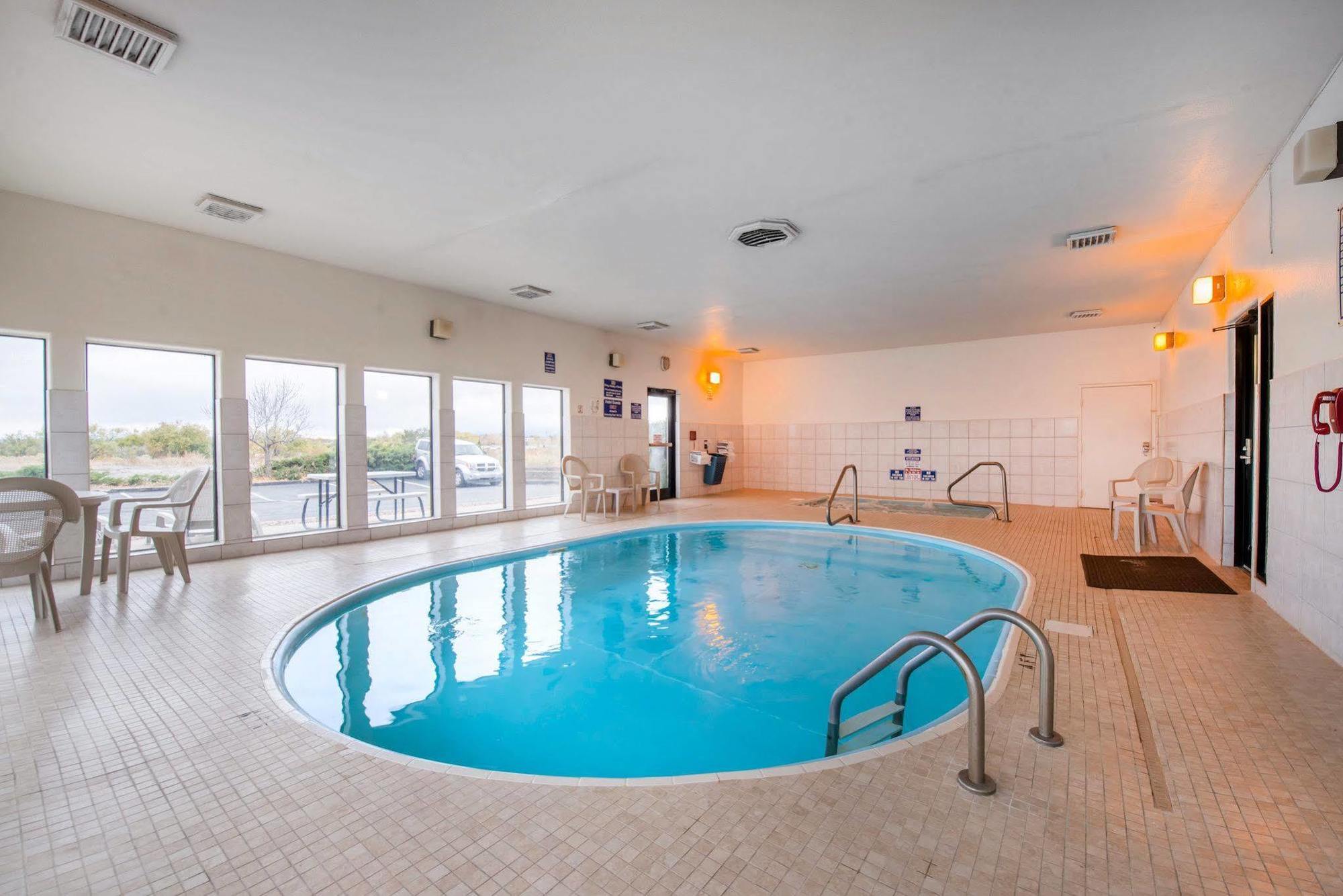 Econo Lodge Πουέμπλο Εξωτερικό φωτογραφία